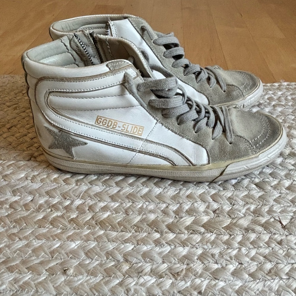 Golden Goose White and Gray Sneakers High-Top Comfort